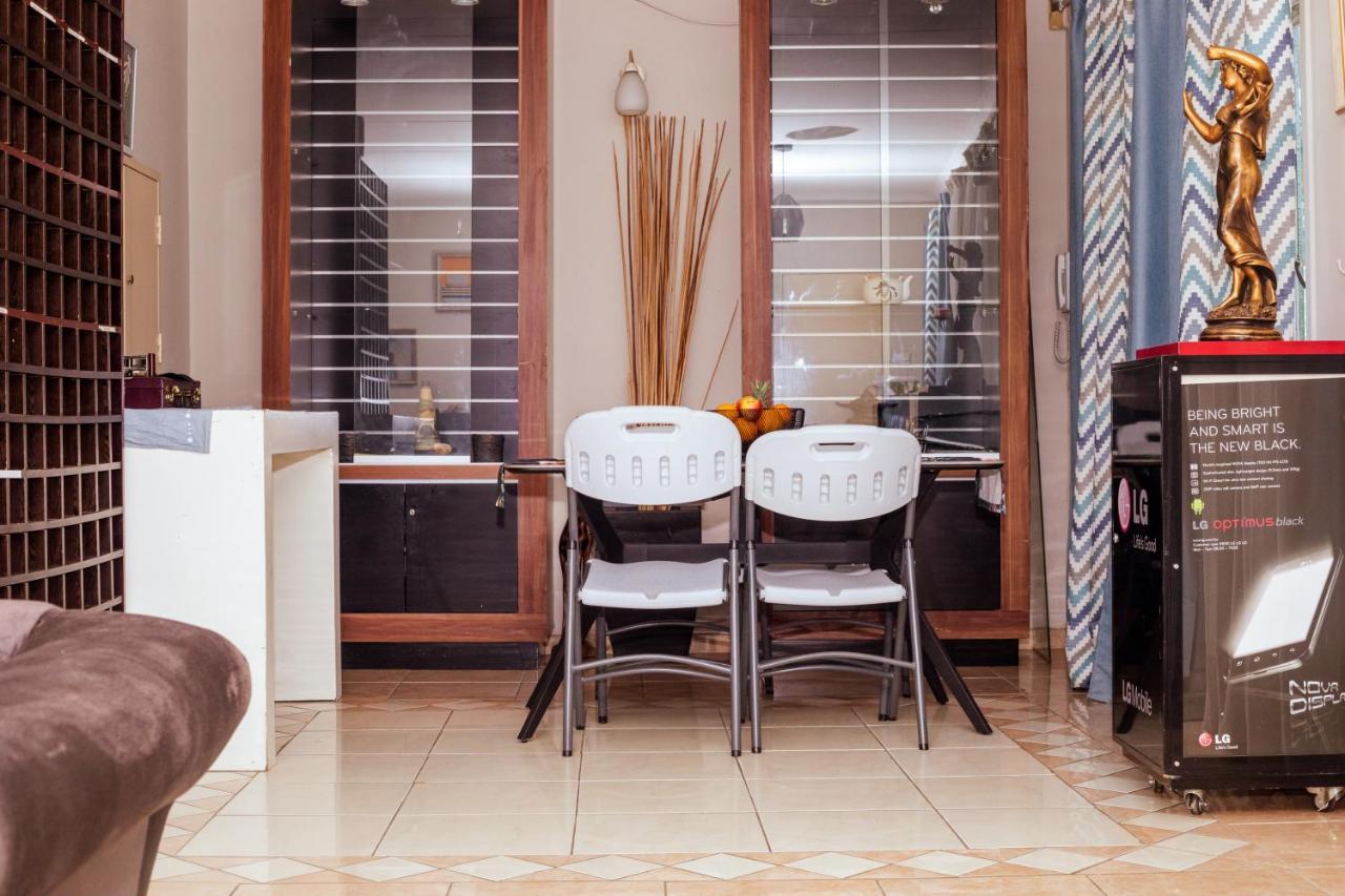 Birdville Bnb Guest House Gaborone Esterno foto