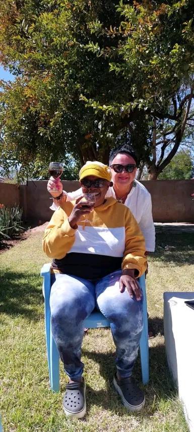 Birdville Bnb Guest House Gaborone Esterno foto