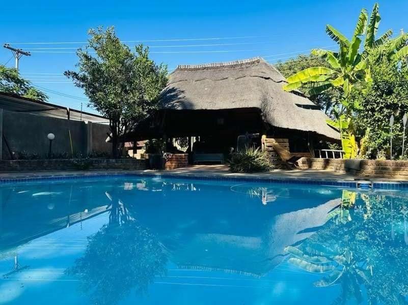 Birdville Bnb Guest House Gaborone Esterno foto