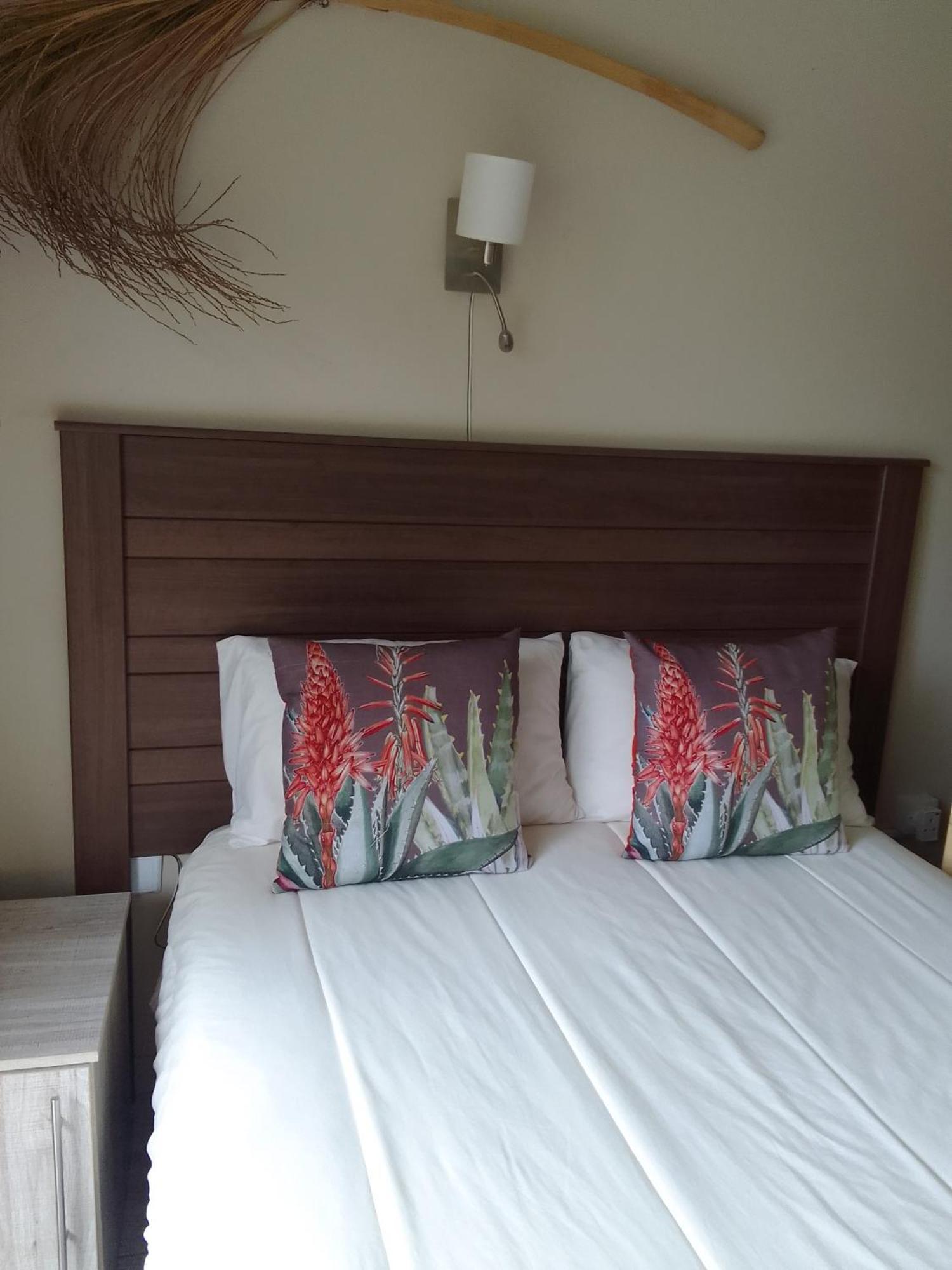 Birdville Bnb Guest House Gaborone Esterno foto