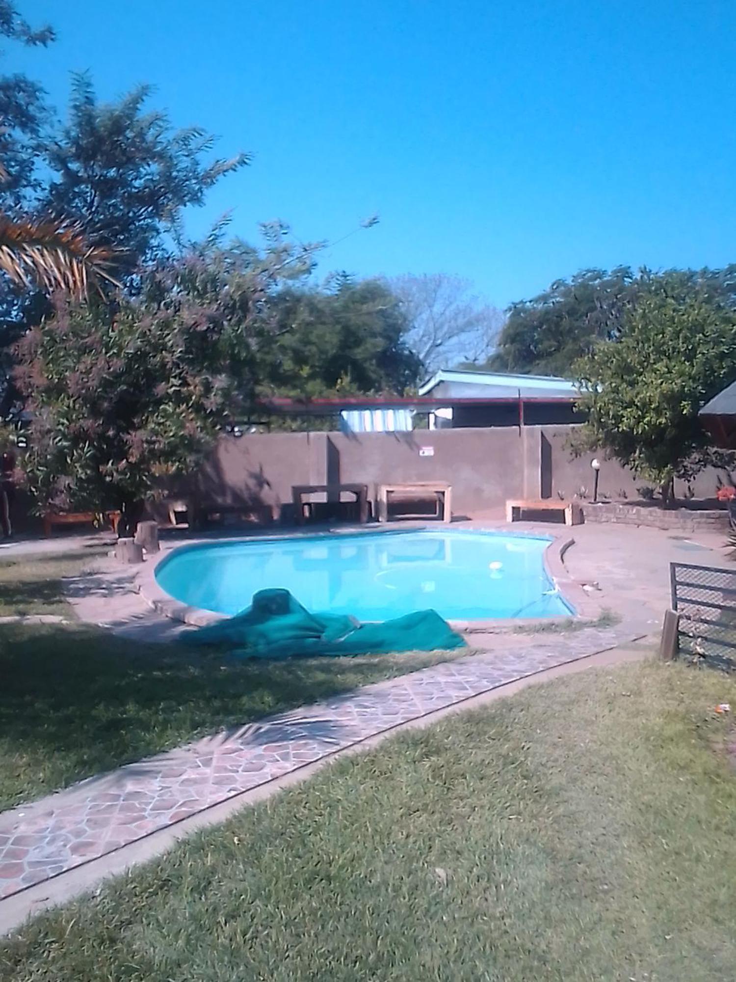 Birdville Bnb Guest House Gaborone Esterno foto