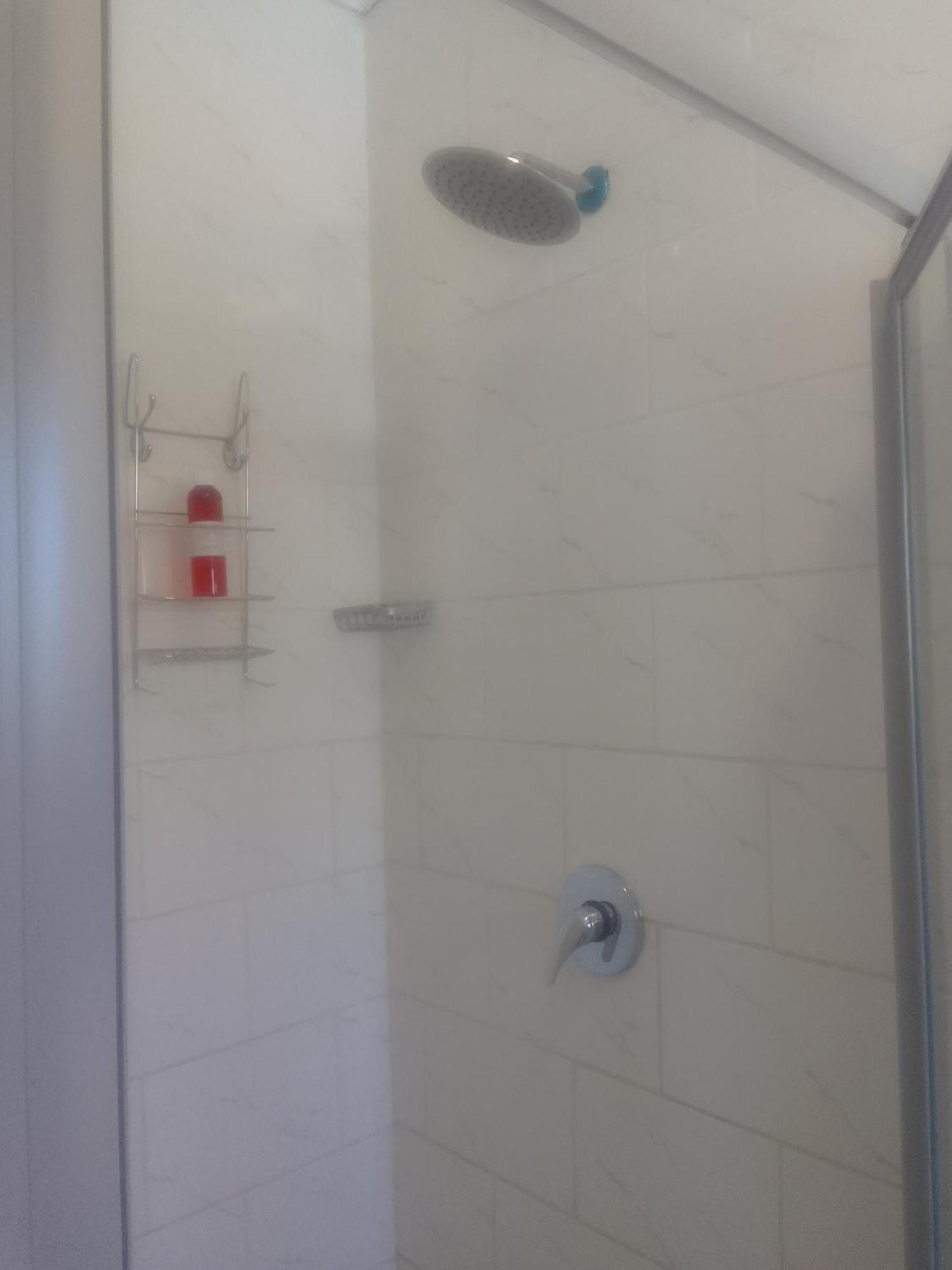 Birdville Bnb Guest House Gaborone Esterno foto